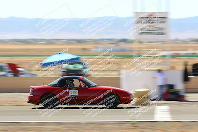 media/Oct-01-2022-Team Topak Racing (Sat) [[f860fb51be]]/2-Inter Low 2/session 2 turn 11/